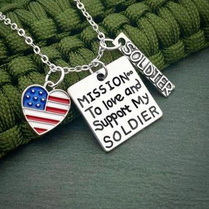 ❤️ Love and Support My Soldier Necklace